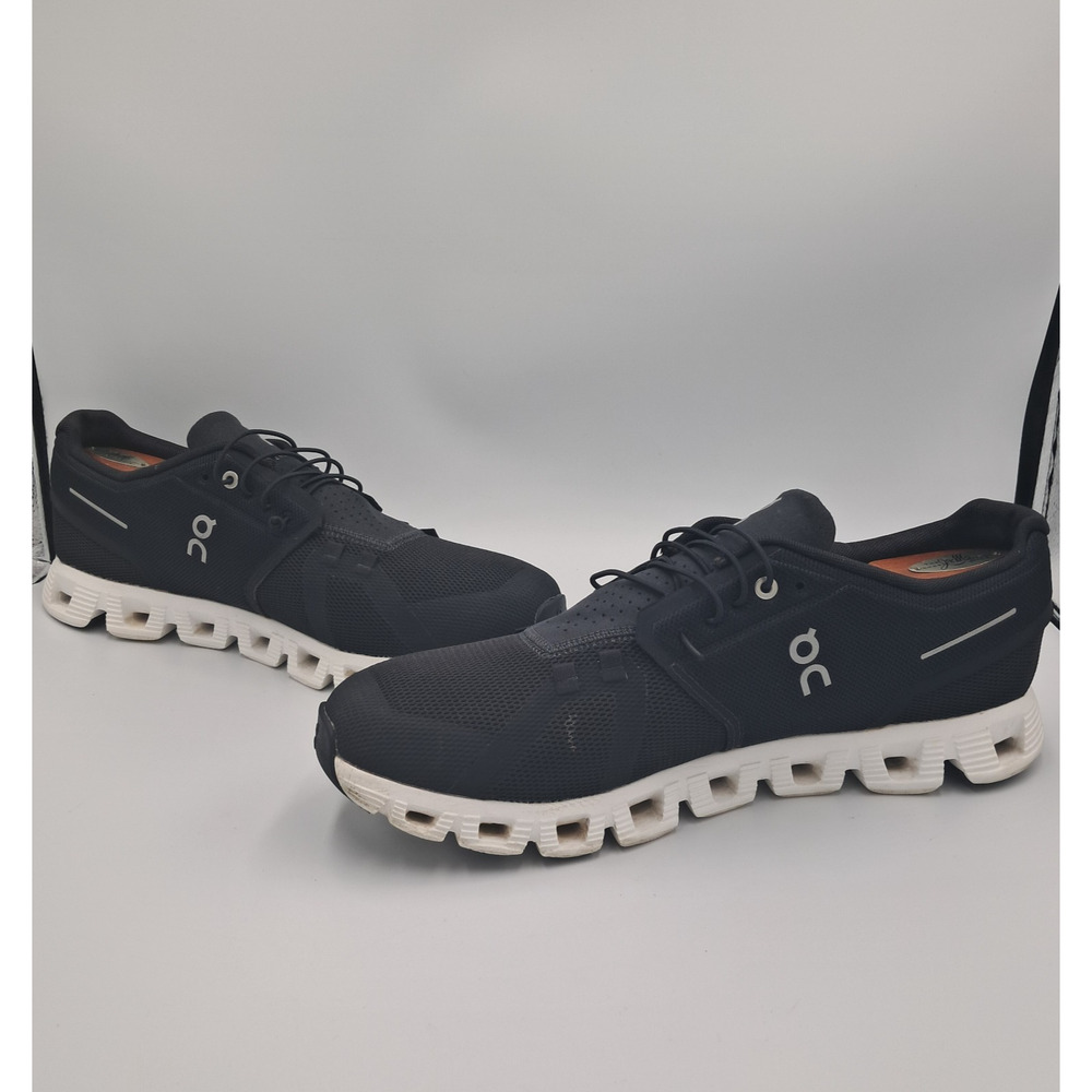 Size 11.5 - On Running Cloud 5 Black White - 59.98919 - RETAIL $335 - Picture 2 of 9